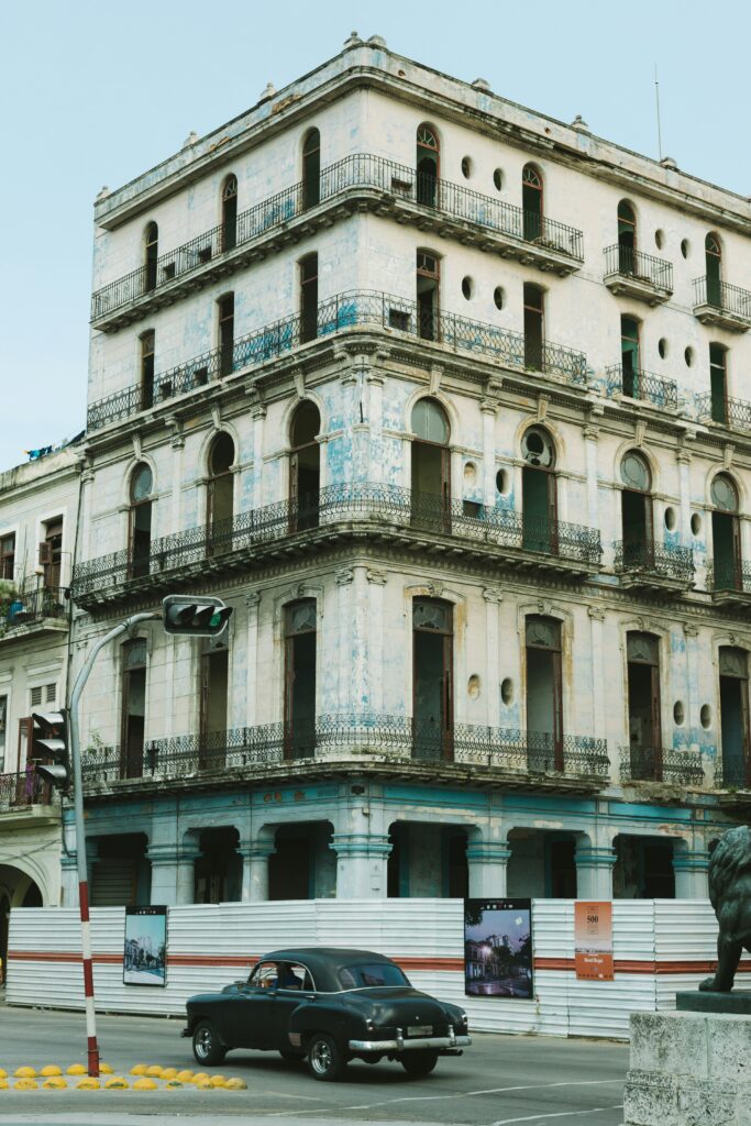 elementos esenciales para autos en Cuba
